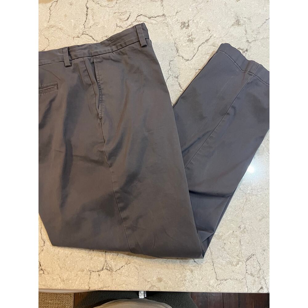 Vineyard Vines Men’s Gray Chino Pants – Size 40x32